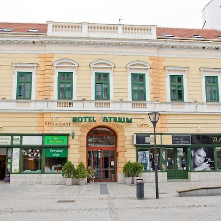 Hotel Atrium Нитра Екстериор снимка